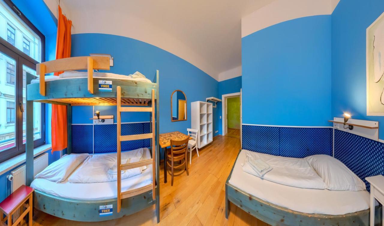 Mondpalast Hostel